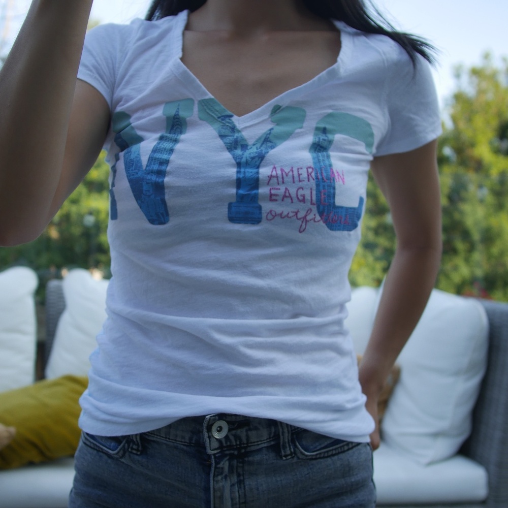 NYC AEO White V Neck